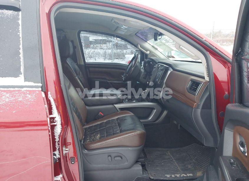 Photo 5 of 2016 Nissan Titan XD PLATINUM RESERVE DIESEL (VIN 1N6BA1F43GN500511)