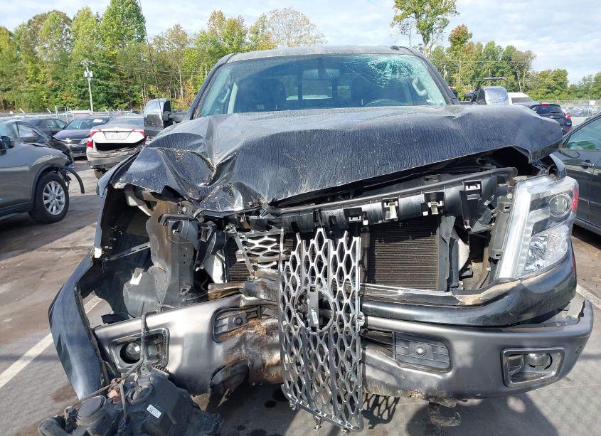 Photo 12 of 2017 Nissan Titan XD PLATINUM RESERVE DIESEL (VIN 1N6BA1F43HN567661)