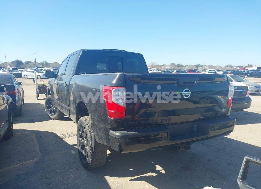 Photo 3 of 2018 Nissan Titan XD SV DIESEL (VIN 1N6BA1F44JN522847)