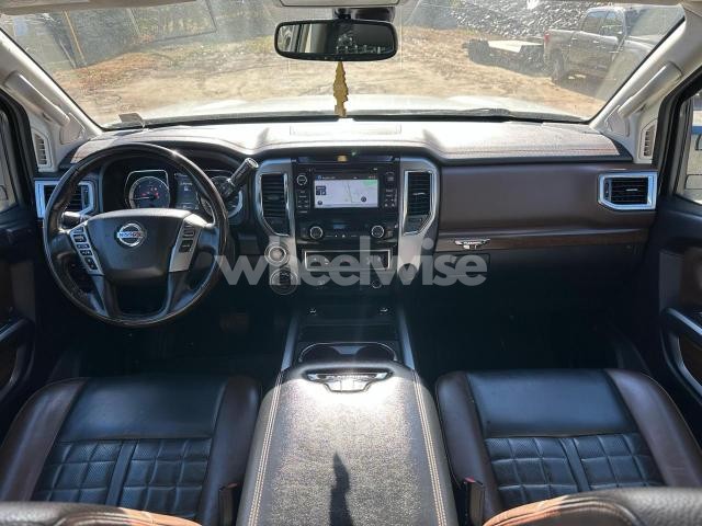 Photo 9 of 2018 NISSAN TITAN XD SL N/A (VIN 1N6BA1F44JN526705)