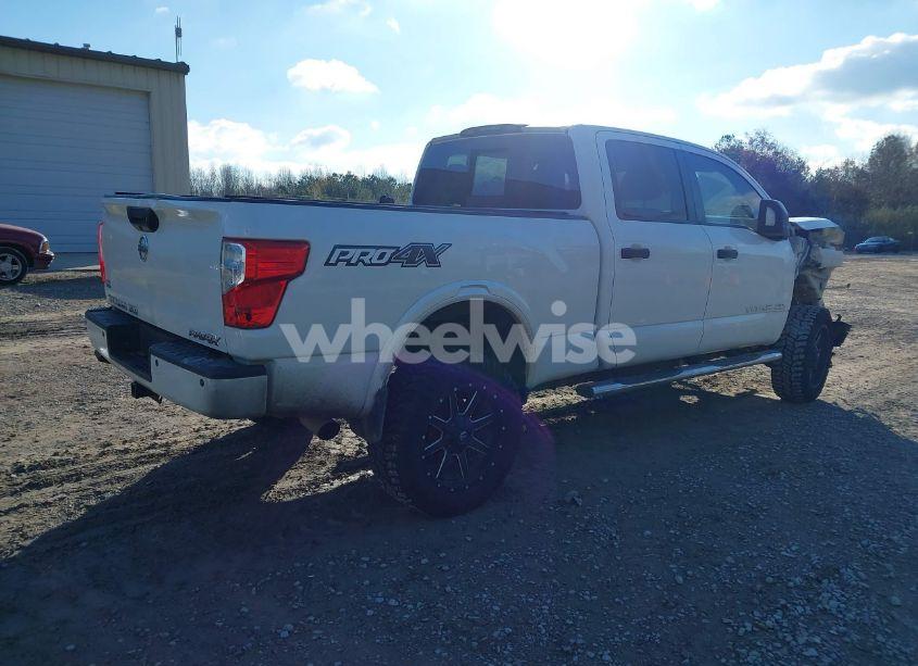 Photo 4 of 2017 Nissan Titan XD PRO-4X DIESEL (VIN 1N6BA1F45HN510961)