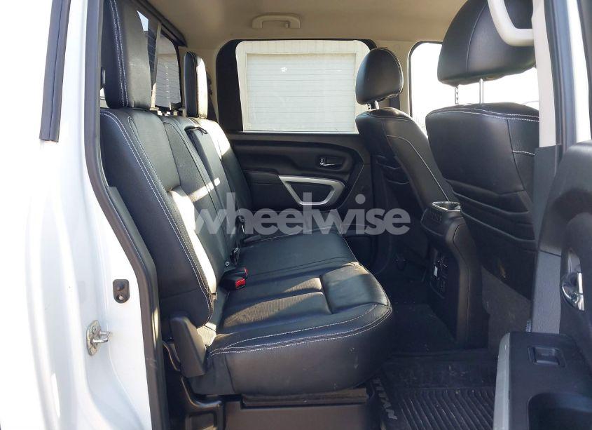 Photo 8 of 2017 Nissan Titan XD PRO-4X DIESEL (VIN 1N6BA1F45HN510961)