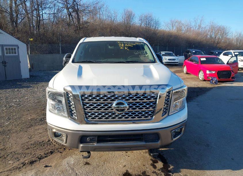 Photo 12 of 2018 Nissan Titan XD PLATINUM RESERVE DIESEL (VIN 1N6BA1F45JN521996)