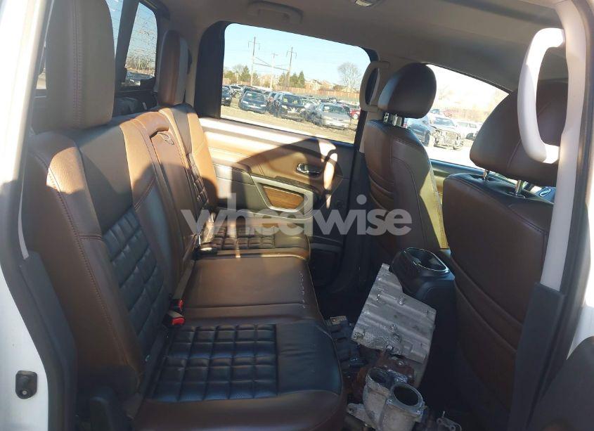 Photo 8 of 2018 Nissan Titan XD PLATINUM RESERVE DIESEL (VIN 1N6BA1F45JN521996)