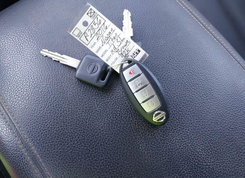 Photo 11 of 2016 Nissan Titan XD SL DIESEL (VIN 1N6BA1F47GN504061)