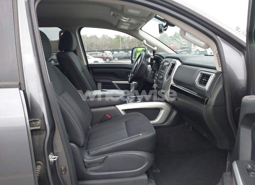 Photo 5 of 2019 Nissan Titan XD SV DIESEL (VIN 1N6BA1F47KN507177)