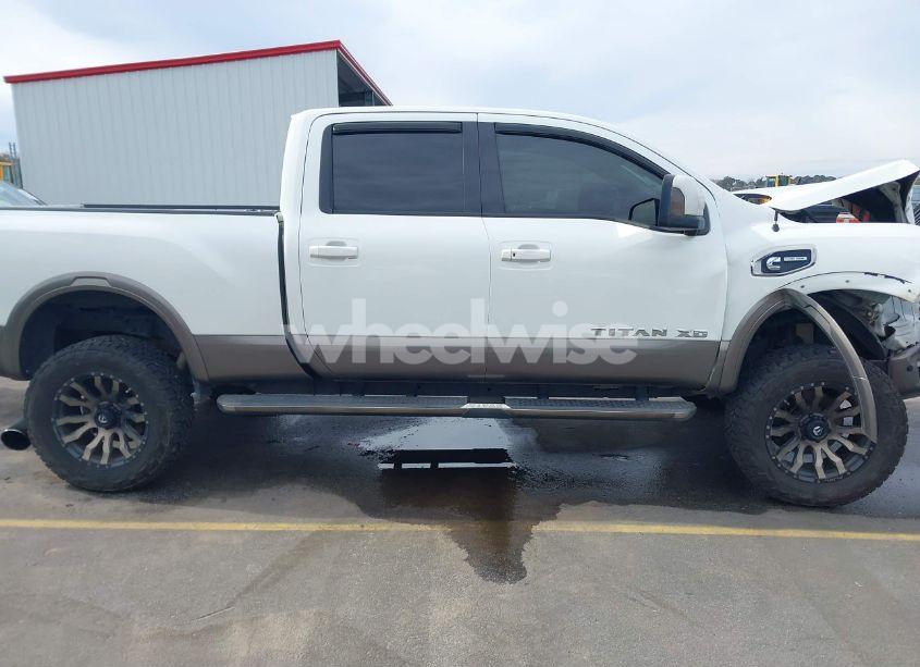 Photo 14 of 2016 Nissan Titan XD PLATINUM RESERVE DIESEL (VIN 1N6BA1F48GN514534)