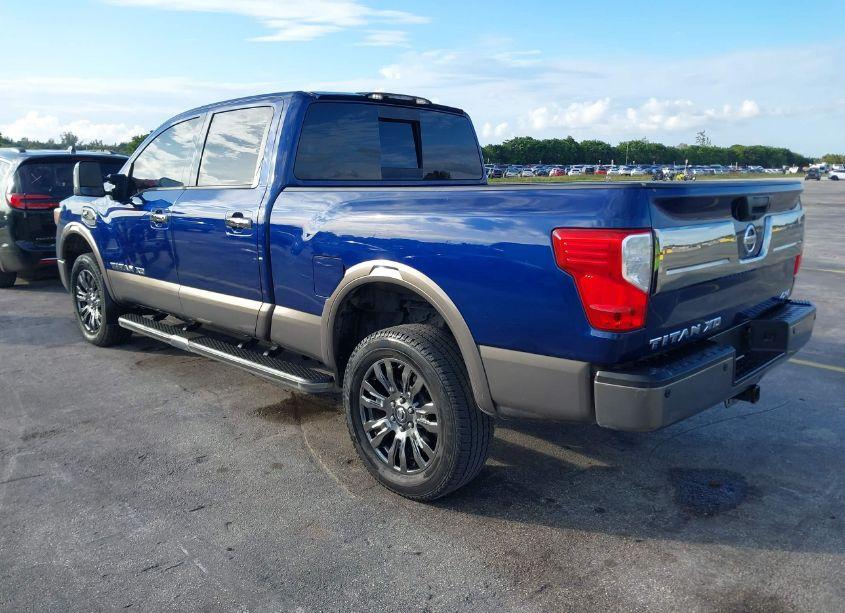 Photo 3 of 2016 Nissan Titan XD PLATINUM RESERVE DIESEL (VIN 1N6BA1F49GN502943)