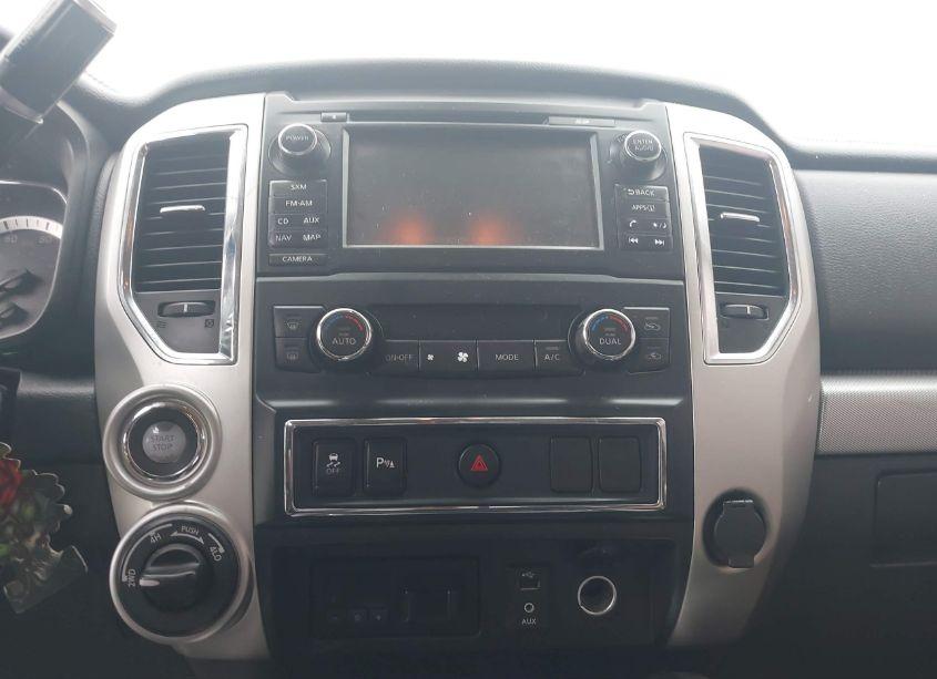 Photo 18 of 2016 Nissan Titan XD PRO-4X DIESEL (VIN 1N6BA1F49GN503820)