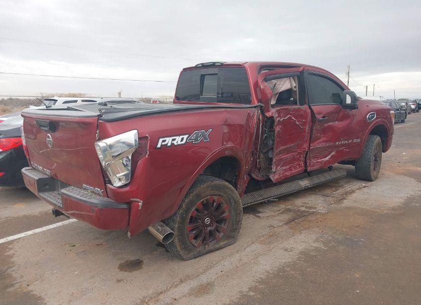 Photo 4 of 2016 Nissan Titan XD PRO-4X DIESEL (VIN 1N6BA1F49GN503820)