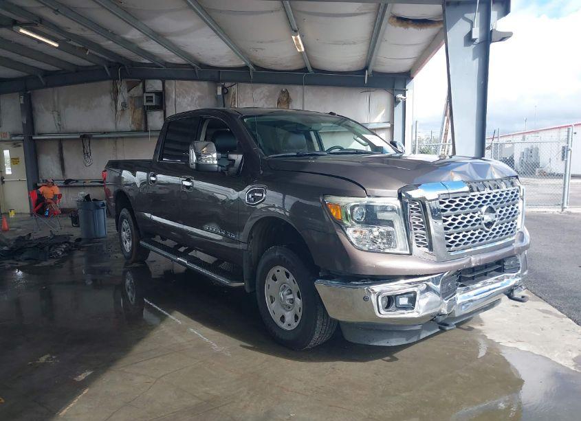 2016 Nissan Titan XD SL DIESEL (VIN 1N6BA1F49GN511707) main photo