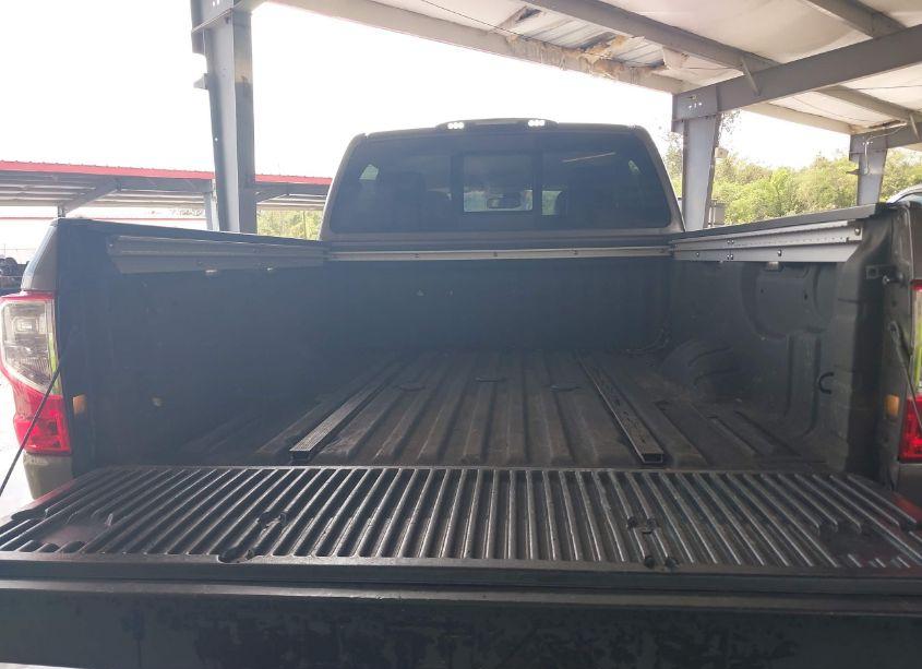 Photo 8 of 2016 Nissan Titan XD SL DIESEL (VIN 1N6BA1F49GN511707)