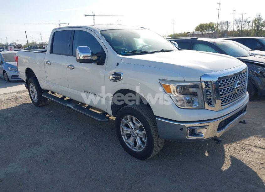 2017 Nissan Titan XD SL DIESEL (VIN 1N6BA1F49HN549245) main photo