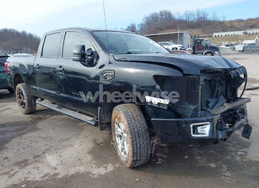 2018 Nissan Titan XD SV DIESEL (VIN 1N6BA1F49JN521838) main photo
