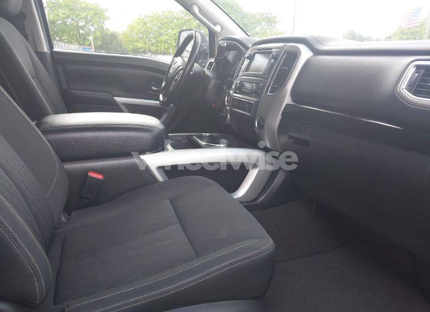 Photo 5 of 2019 Nissan Titan XD SV DIESEL (VIN 1N6BA1F49KN506712)