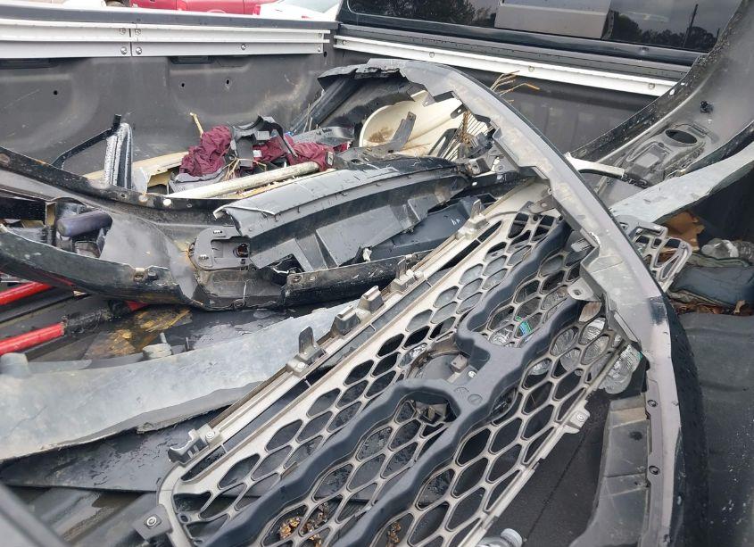 Photo 12 of 2019 Nissan Titan XD SL DIESEL (VIN 1N6BA1F49KN511912)