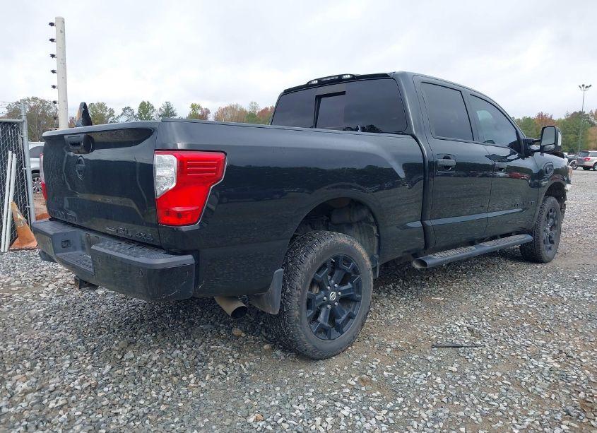 Photo 4 of 2019 Nissan Titan XD SL DIESEL (VIN 1N6BA1F49KN511912)