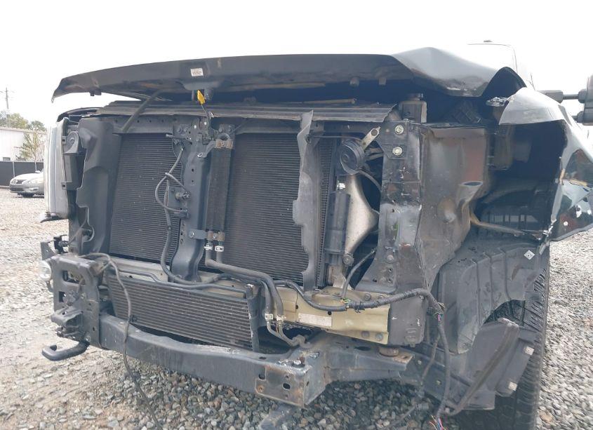 Photo 6 of 2019 Nissan Titan XD SL DIESEL (VIN 1N6BA1F49KN511912)