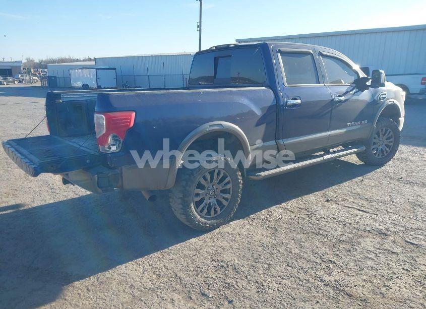 Photo 4 of 2016 Nissan Titan XD PLATINUM RESERVE DIESEL (VIN 1N6BA1F4XGN511778)