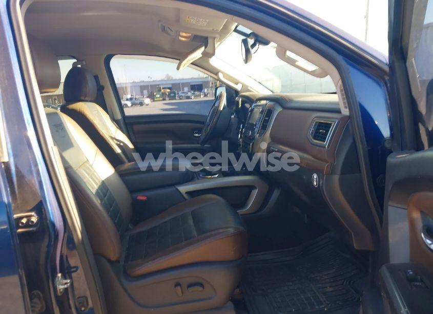 Photo 5 of 2016 Nissan Titan XD PLATINUM RESERVE DIESEL (VIN 1N6BA1F4XGN511778)