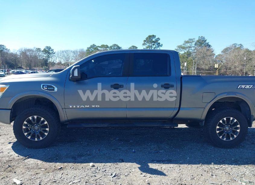 Photo 14 of 2016 Nissan Titan XD PRO-4X DIESEL (VIN 1N6BA1F4XGN517712)