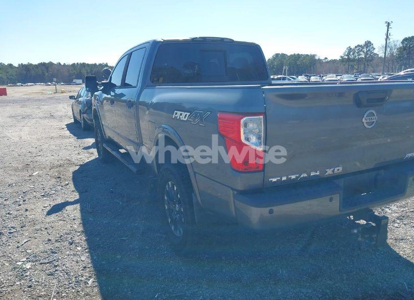 Photo 3 of 2016 Nissan Titan XD PRO-4X DIESEL (VIN 1N6BA1F4XGN517712)