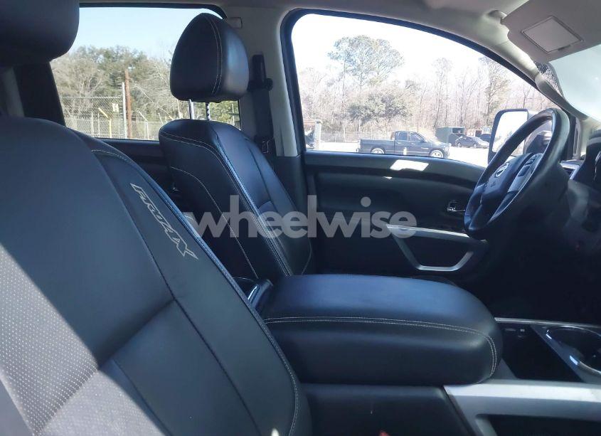 Photo 5 of 2016 Nissan Titan XD PRO-4X DIESEL (VIN 1N6BA1F4XGN517712)
