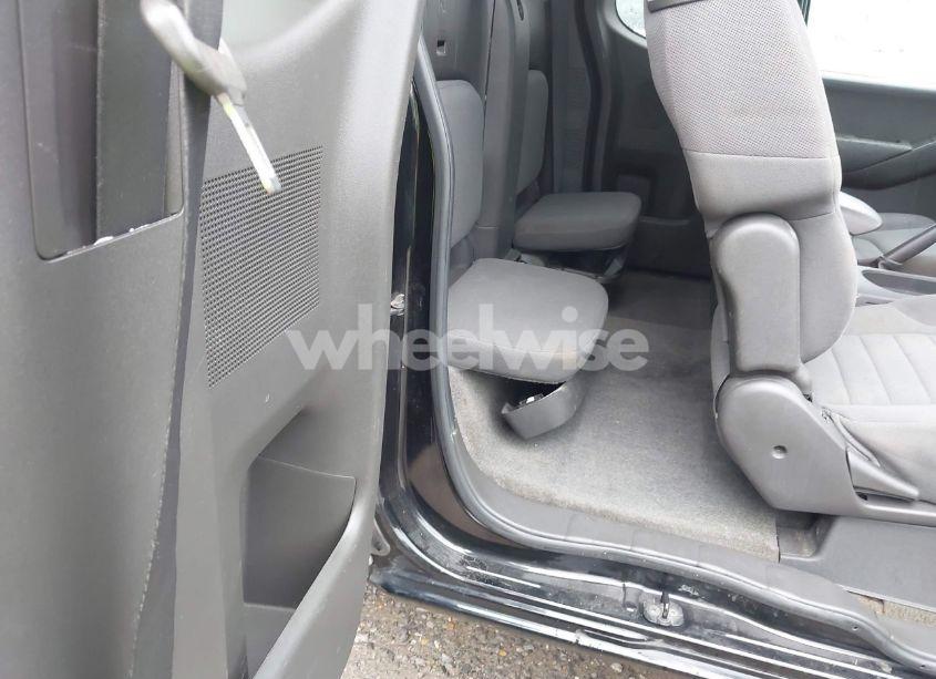 Photo 8 of 2009 Nissan Frontier XE (VIN 1N6BD06T19C425363)