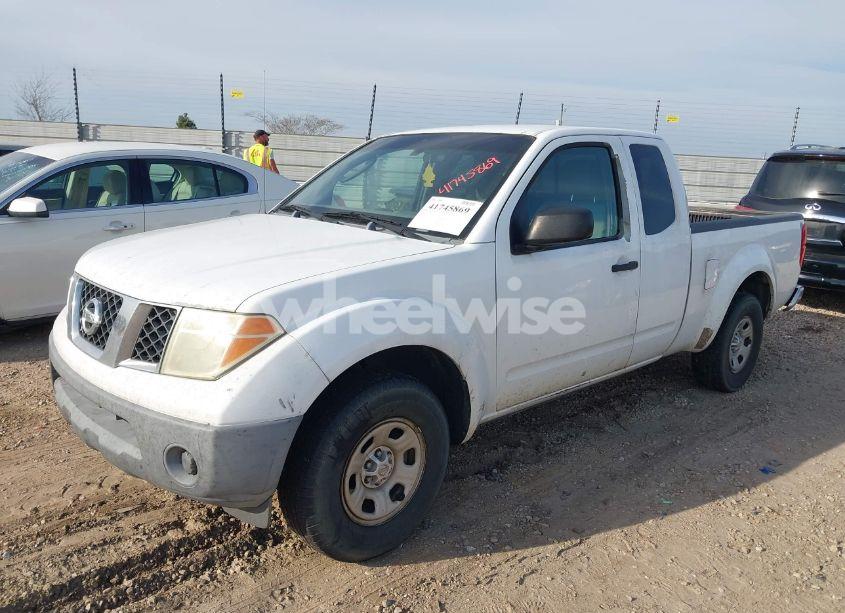 Photo 2 of 2005 Nissan Frontier XE (VIN 1N6BD06T25C456745)