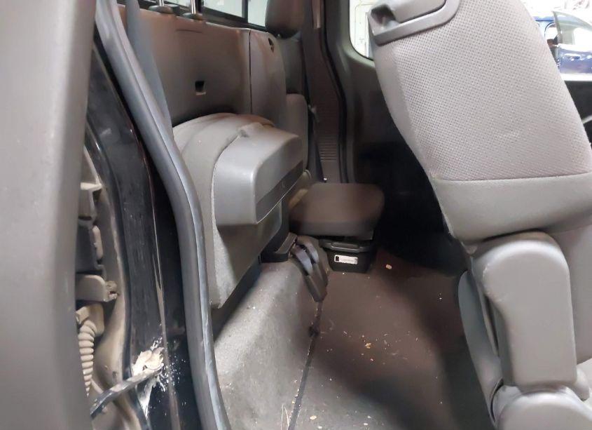 Photo 8 of 2005 Nissan Frontier XE (VIN 1N6BD06T65C431394)