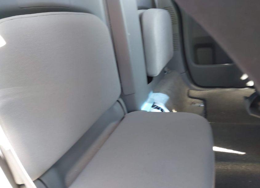 Photo 8 of 2005 Nissan Frontier XE (VIN 1N6BD06T65C439818)