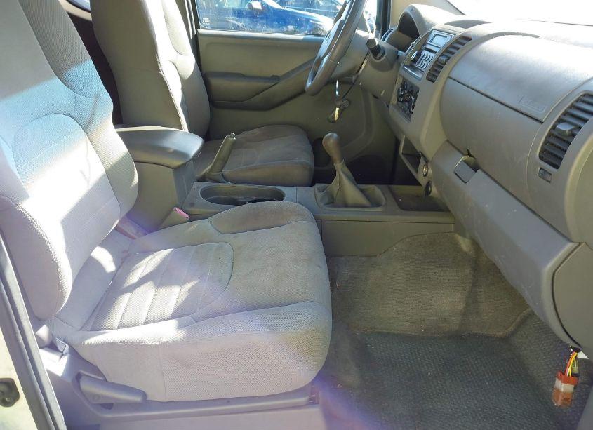 Photo 5 of 2005 Nissan Frontier XE (VIN 1N6BD06T75C424177)