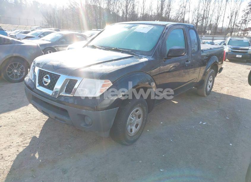 Photo 2 of 2017 Nissan Frontier S (VIN 1N6BD0CT2HN765631)