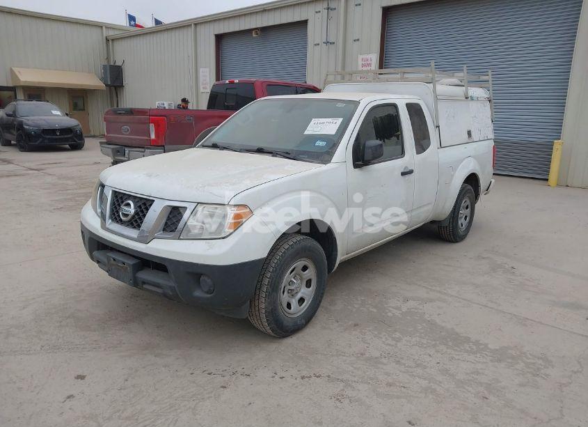 Photo 2 of 2017 Nissan Frontier S (VIN 1N6BD0CT7HN749344)