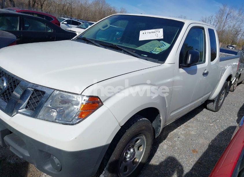 Photo 2 of 2018 Nissan Frontier S (VIN 1N6BD0CTXJN764698)