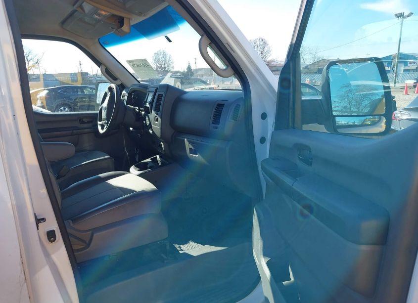 Photo 5 of 2015 Nissan Nv CARGO NV1500 SV V6 (VIN 1N6BF0KM0FN807912)