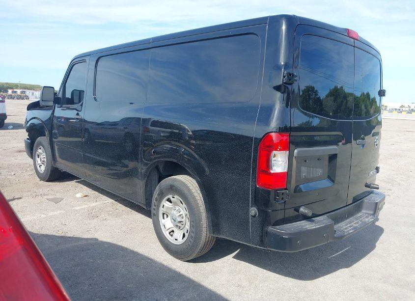 Photo 3 of 2017 Nissan Nv CARGO NV2500 HD SV V6 (VIN 1N6BF0KY0HN802229)