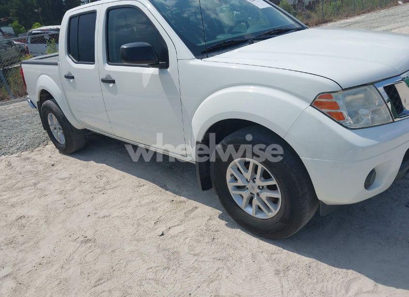 2018 Nissan Frontier SV (VIN 1N6DD0ER2JN716476) main photo