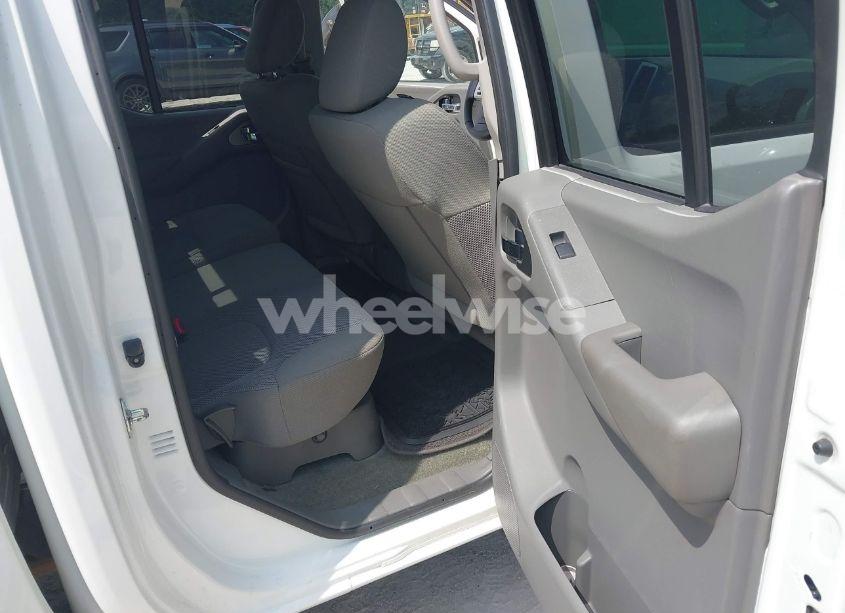 Photo 8 of 2018 Nissan Frontier SV (VIN 1N6DD0ER2JN716476)