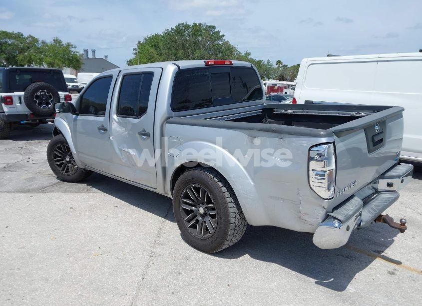 Photo 3 of 2017 Nissan Frontier SV (VIN 1N6DD0ER5HN702842)