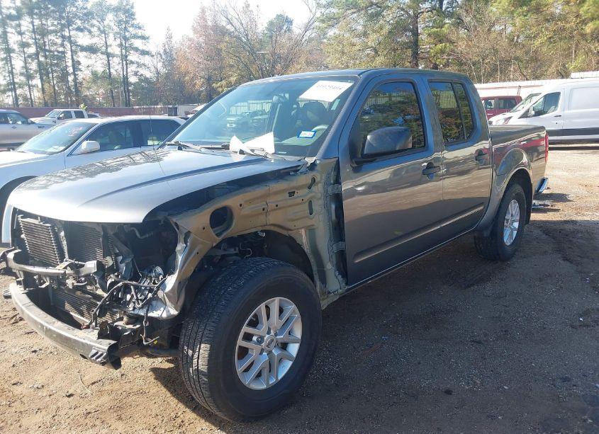 Photo 2 of 2019 Nissan Frontier SV (VIN 1N6DD0ER7KN737647)