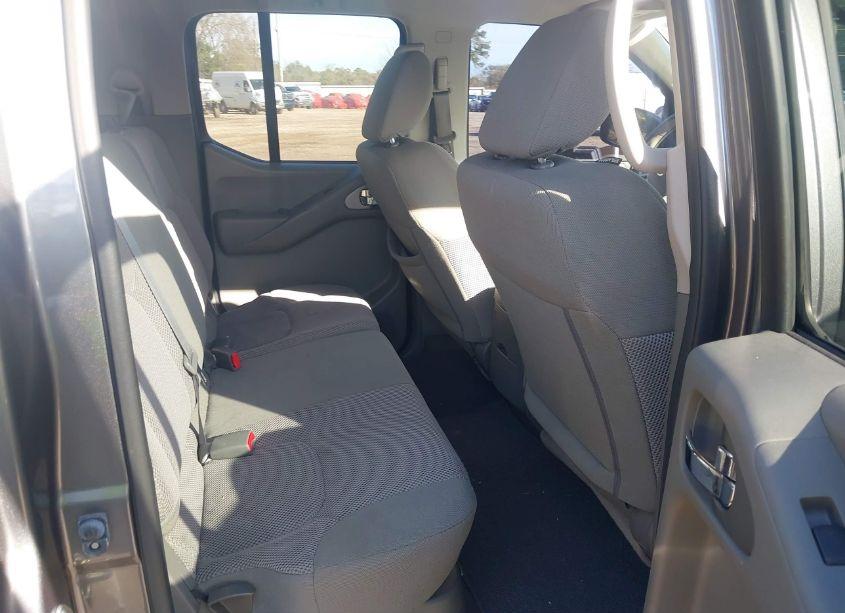 Photo 8 of 2019 Nissan Frontier SV (VIN 1N6DD0ER7KN737647)