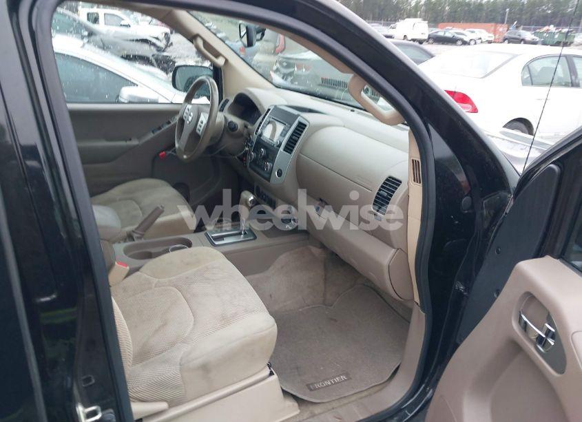 Photo 5 of 2017 Nissan Frontier SV (VIN 1N6DD0ER8HN700129)