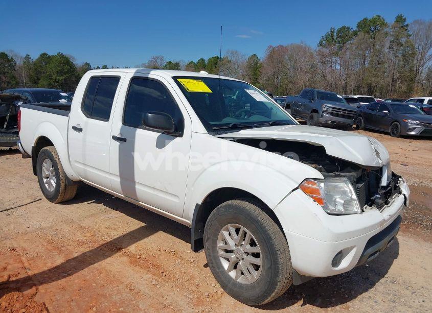 2018 Nissan Frontier SV (VIN 1N6DD0ER9JN715745) main photo