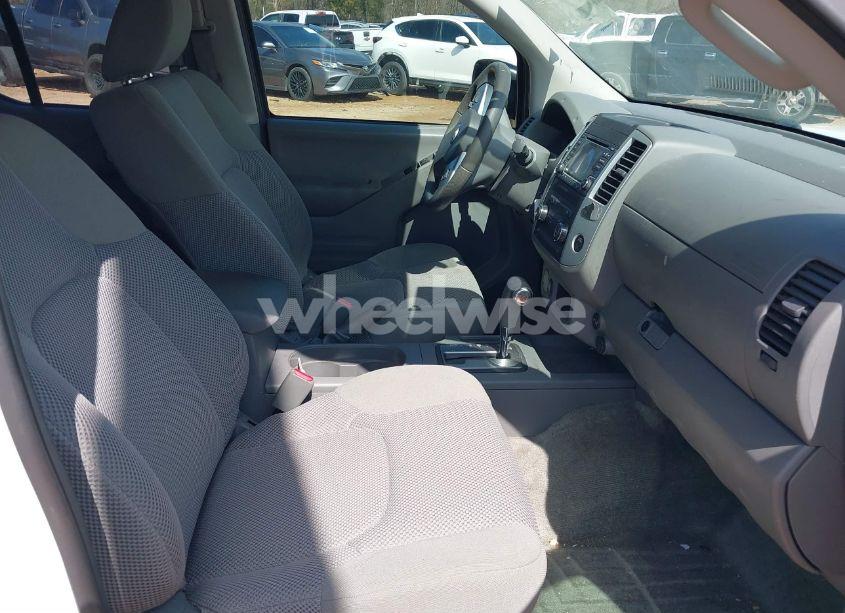 Photo 5 of 2018 Nissan Frontier SV (VIN 1N6DD0ER9JN715745)