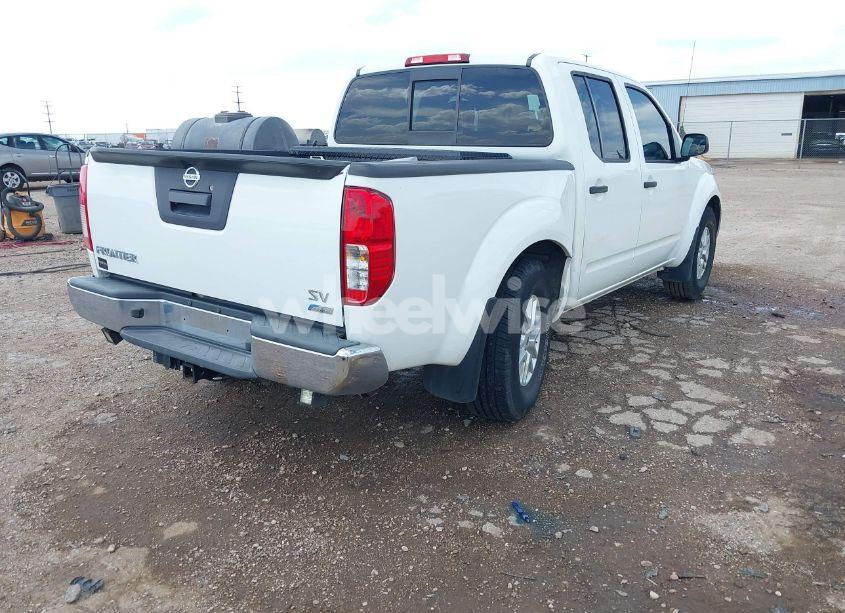 Photo 4 of 2018 Nissan Frontier SV (VIN 1N6DD0ER9JN747711)
