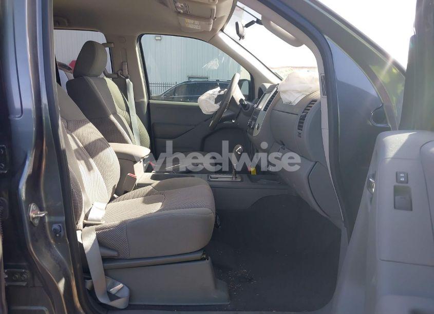 Photo 5 of 2019 Nissan Frontier SV (VIN 1N6DD0ER9KN875044)