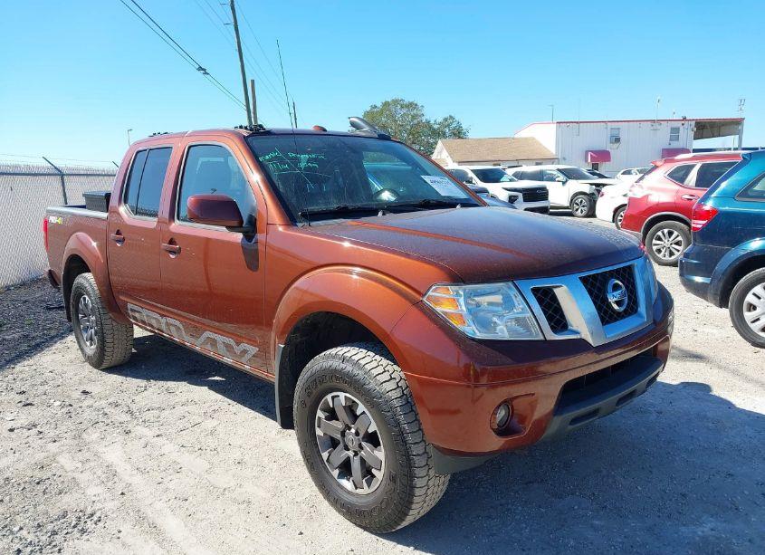 2017 Nissan Frontier PRO-4X (VIN 1N6DD0EV2HN707669) main photo