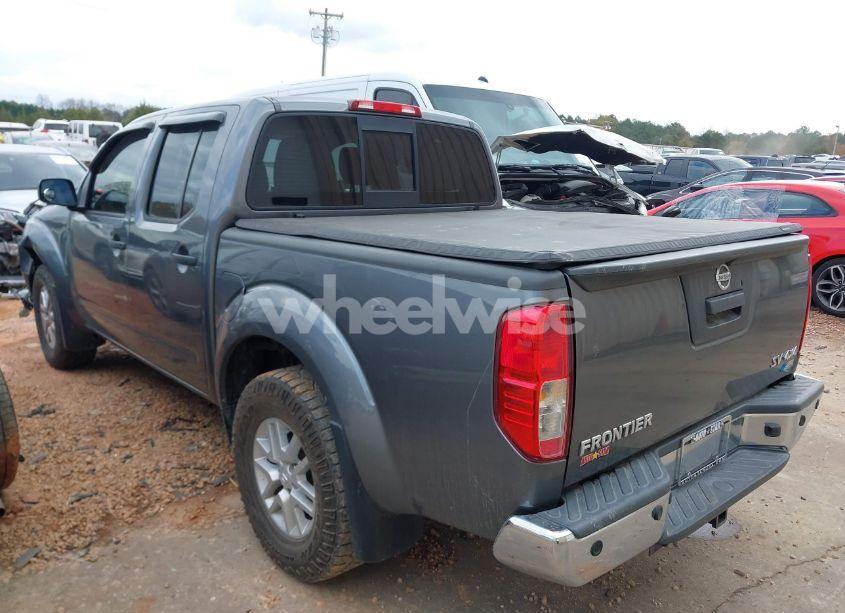 Photo 3 of 2018 Nissan Frontier SV (VIN 1N6DD0EV5JN757861)
