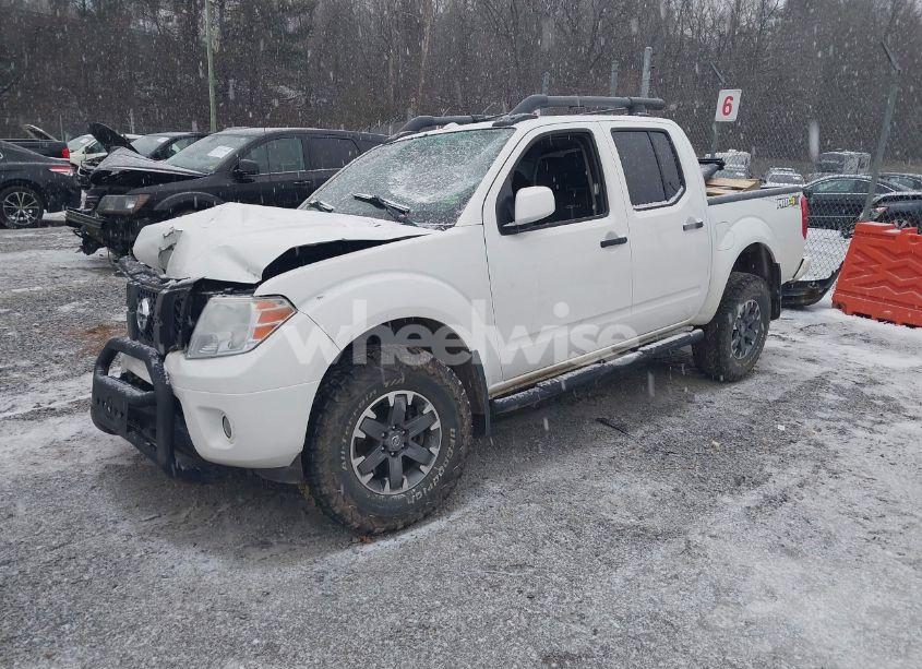 Photo 2 of 2017 Nissan Frontier PRO-4X (VIN 1N6DD0EV6HN776526)
